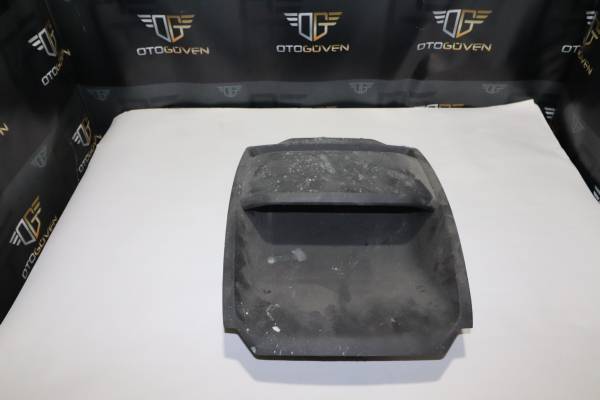 FORD CUSTOM 310 S DELUXE ÇIKMA PARÇA   GÖĞÜS ÜST KAPAĞI